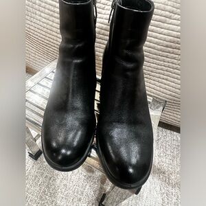 Ecco Black Leather Ankle Boots